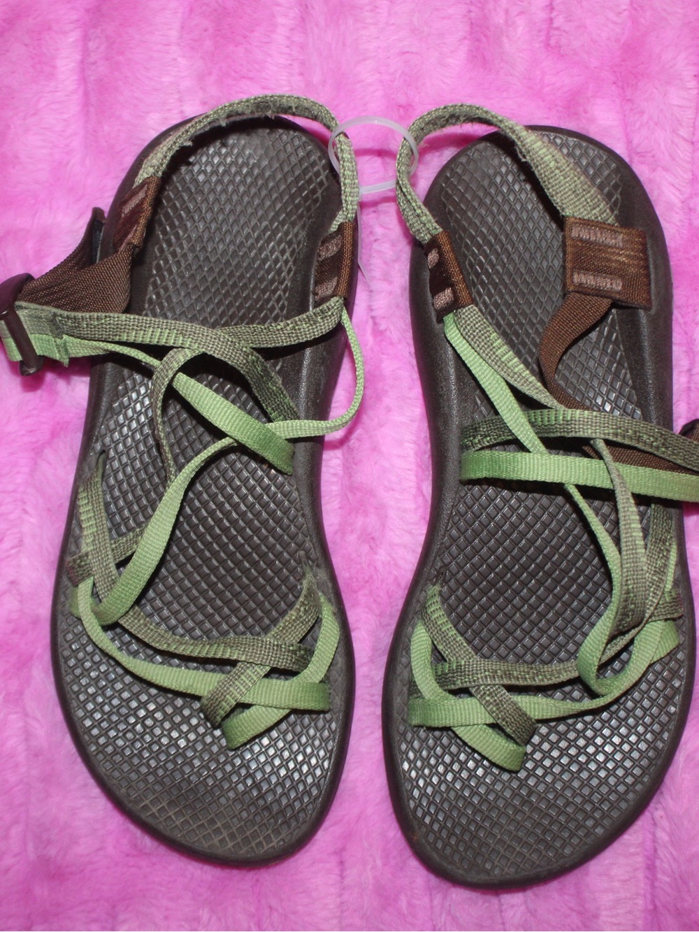 Vibram Green and Brown Strappy Women's Sandals